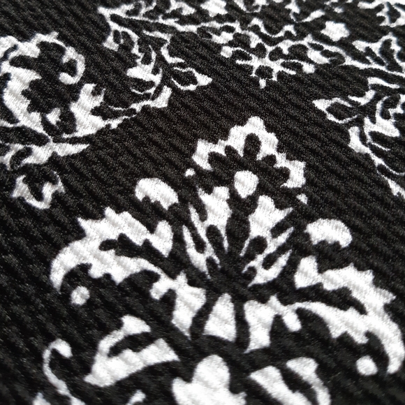 High waisted bodycon midi skirt - Picture 6 of 6